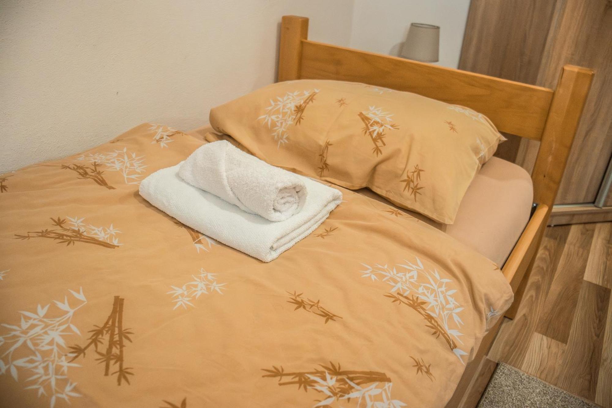 Apartments Basic Visoko Kültér fotó